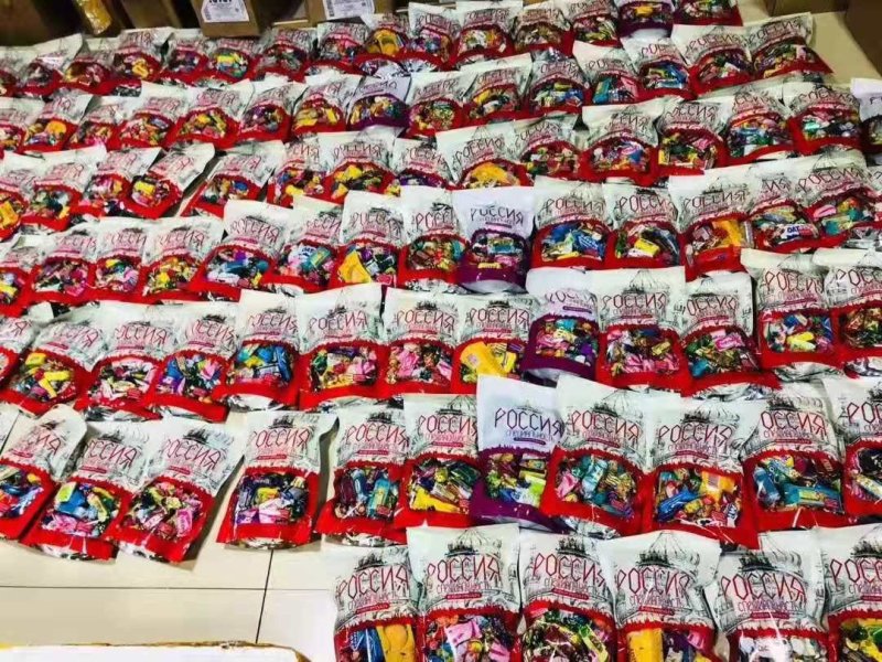 俄罗斯进口混合糖果500克，多品种巧克力紫皮糖水果糖批发