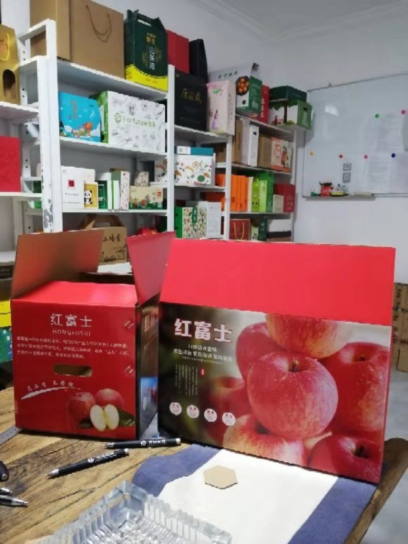 精品礼品箱水果，桃子，苹果，葡萄，可定做各种水果礼品箱