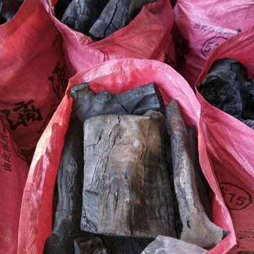 苹果木炭厂家直销主要烧烤取暖大量现货供应商