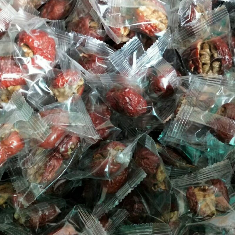 枣加核桃仁若羌红枣做的口感特别好