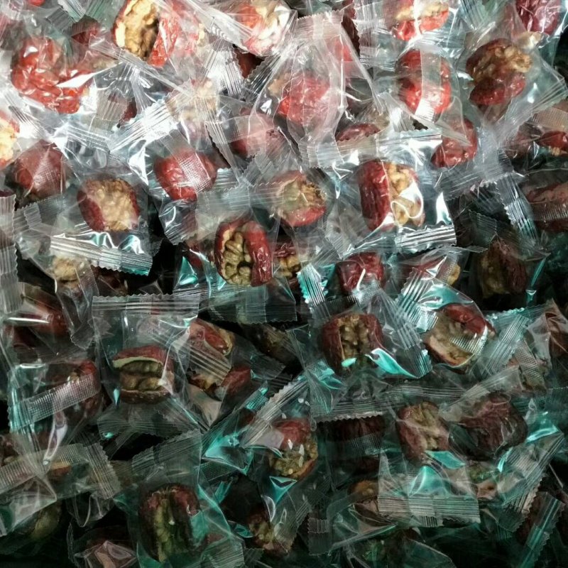 枣加核桃仁若羌红枣做的口感特别好
