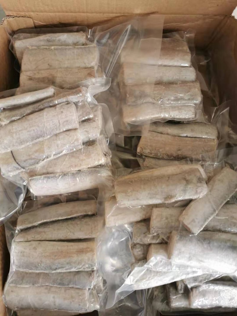 新鲜刀鱼段
