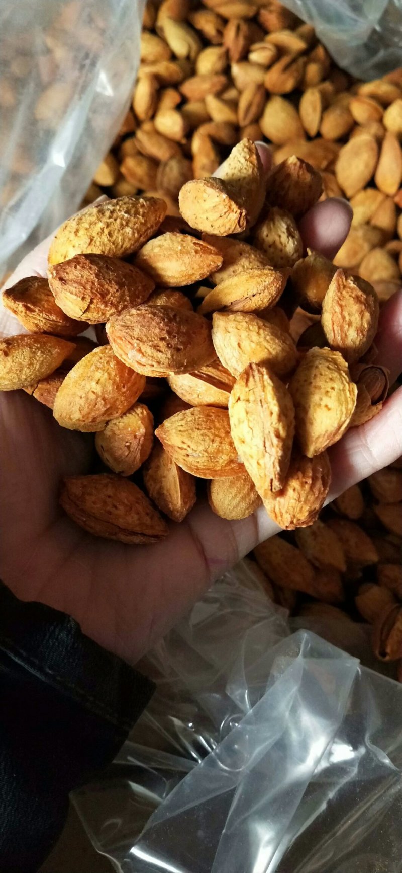 薄皮巴旦木np果奶香味品质好吃着香也有卖相