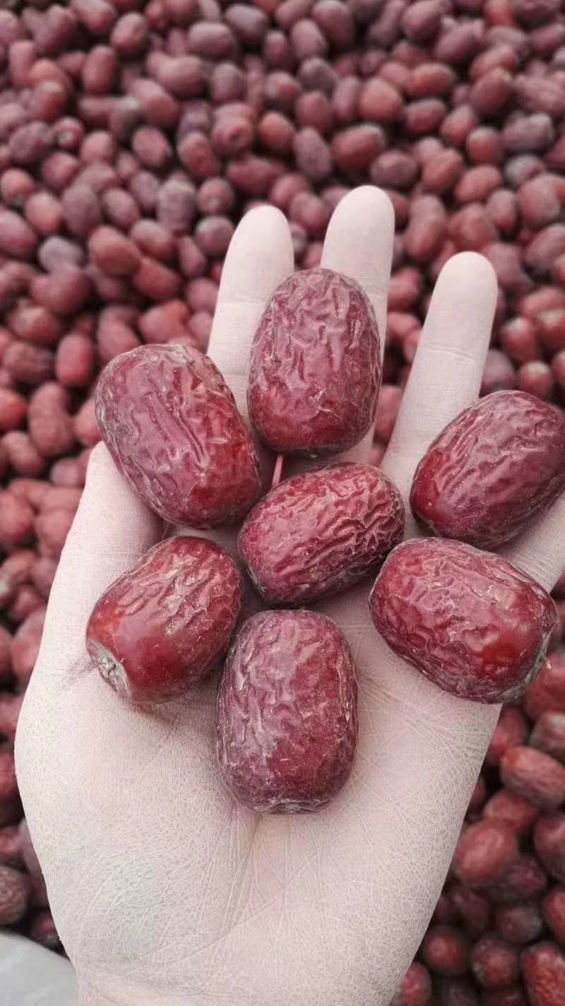 小李若羌米兰灰枣，37年年轮，要好货的请联系我，非诚勿扰