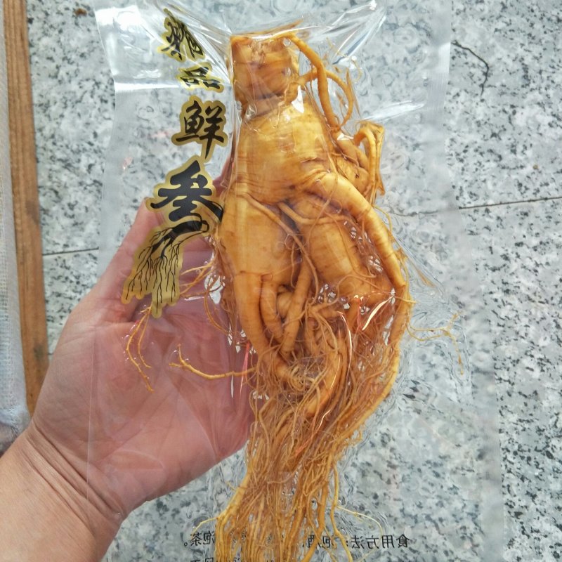 人参:长白山高年头精品大个头保鲜人参包邮