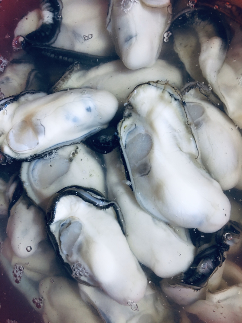 生蚝肉，大中小三种规格每袋3斤装现开现卖