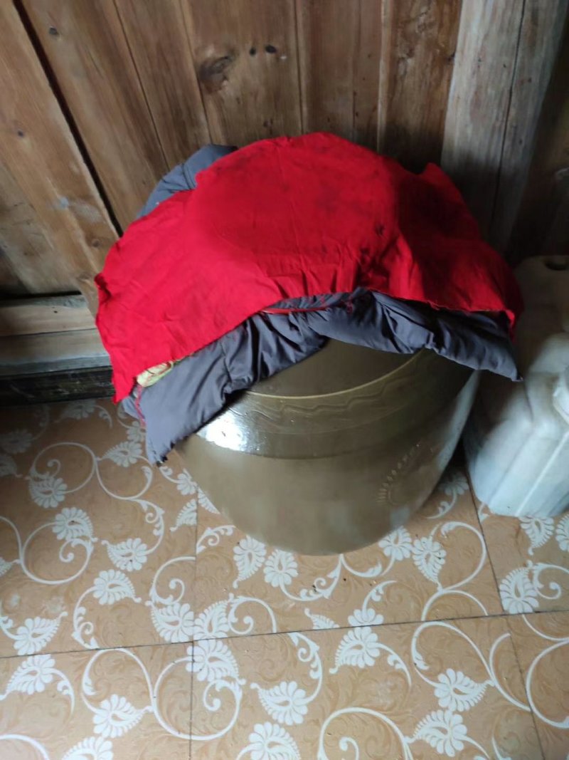华英家庭农场高山刺葡萄酒