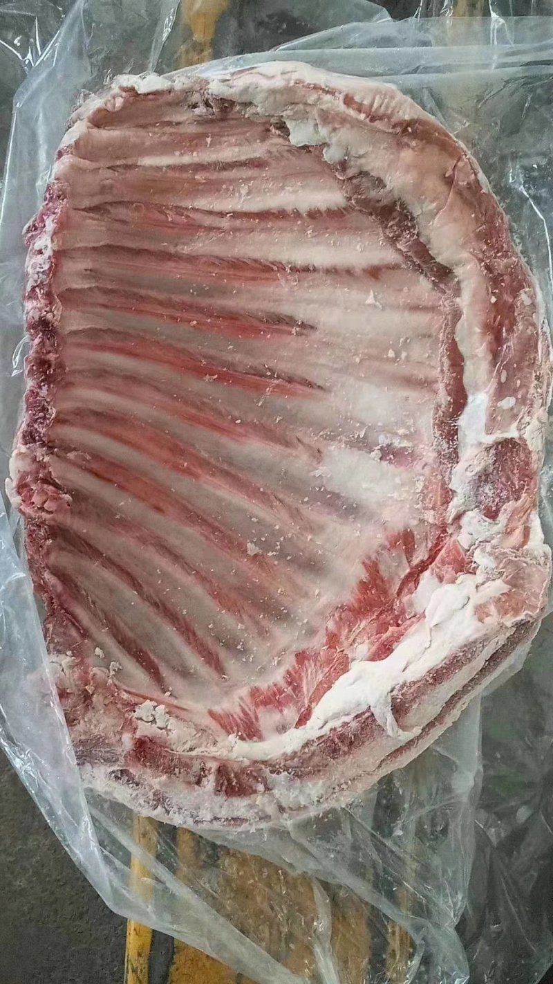 大羊全排，羔羊半排，