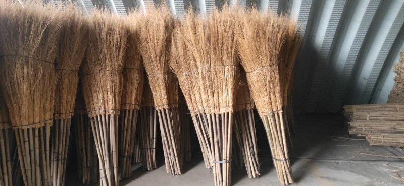 自产自销扫帚，量大从优，品质保证，欢迎新老客户实地考察