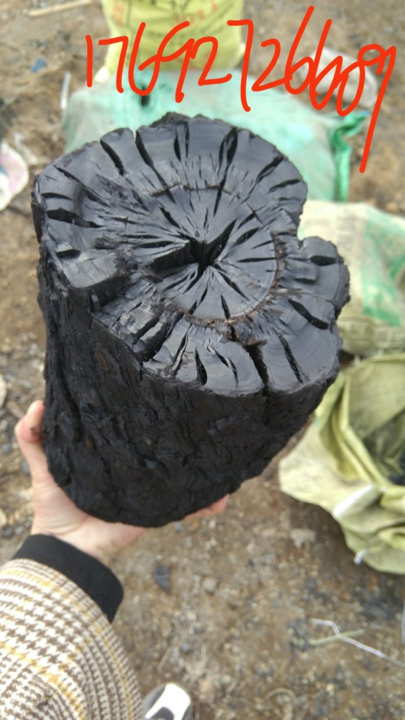 苹果木炭厂家直销主要烧烤取暖大量现货供应商