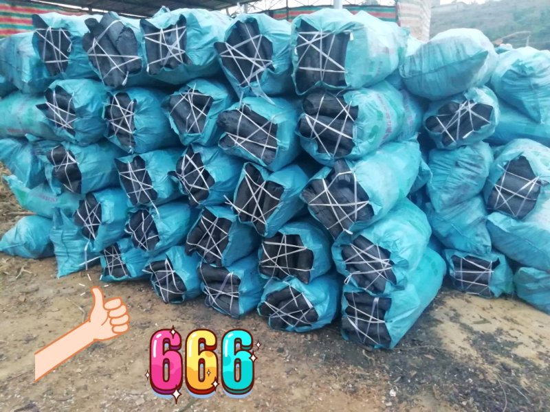 荔枝木炭，质量杠杠的，，，，，，
