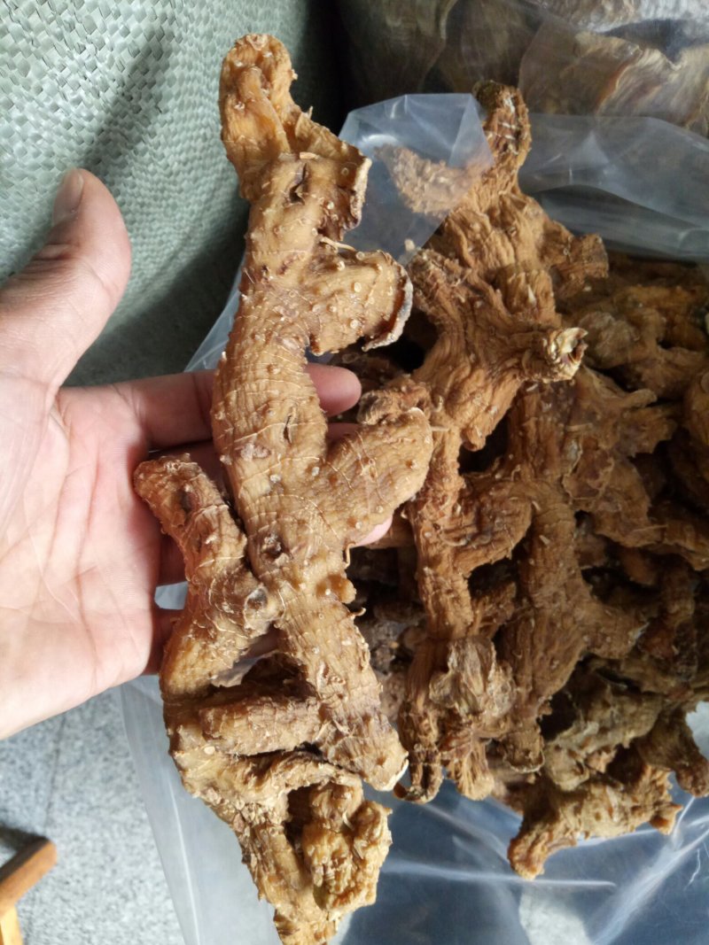 特大黄精，颜色好看，产地黄山太平。。。。。。