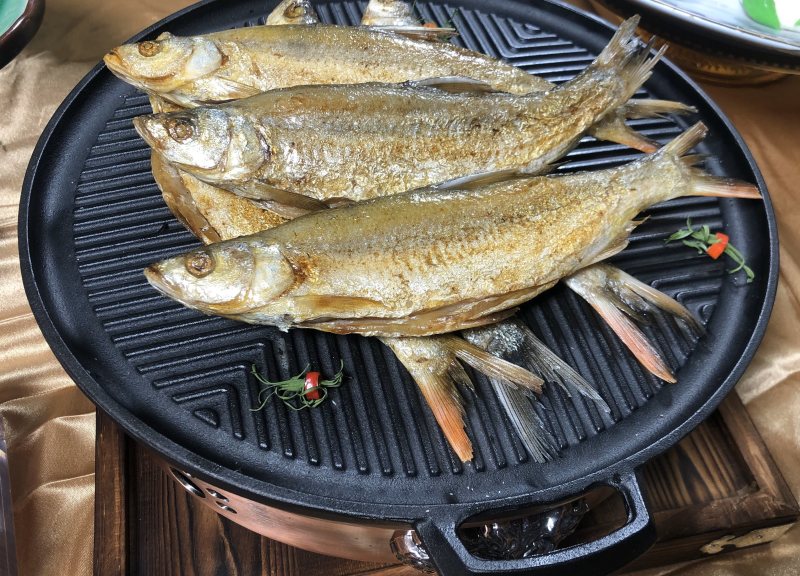湖之味定制风味风干手撕鲫鱼、饭蒸鱼、刁子鱼，红尾鱼、鱼块