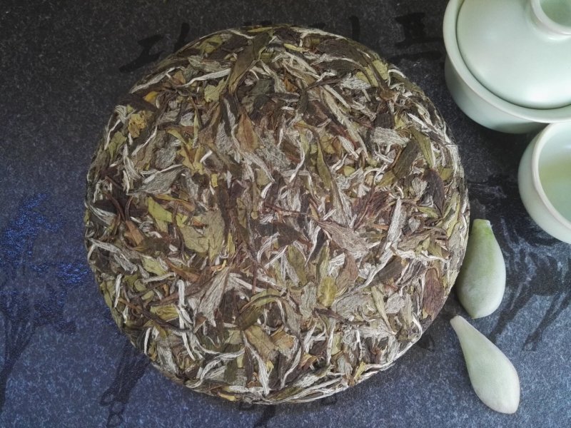 福鼎白茶正品2017年白牡丹饼350克老白茶包邮
