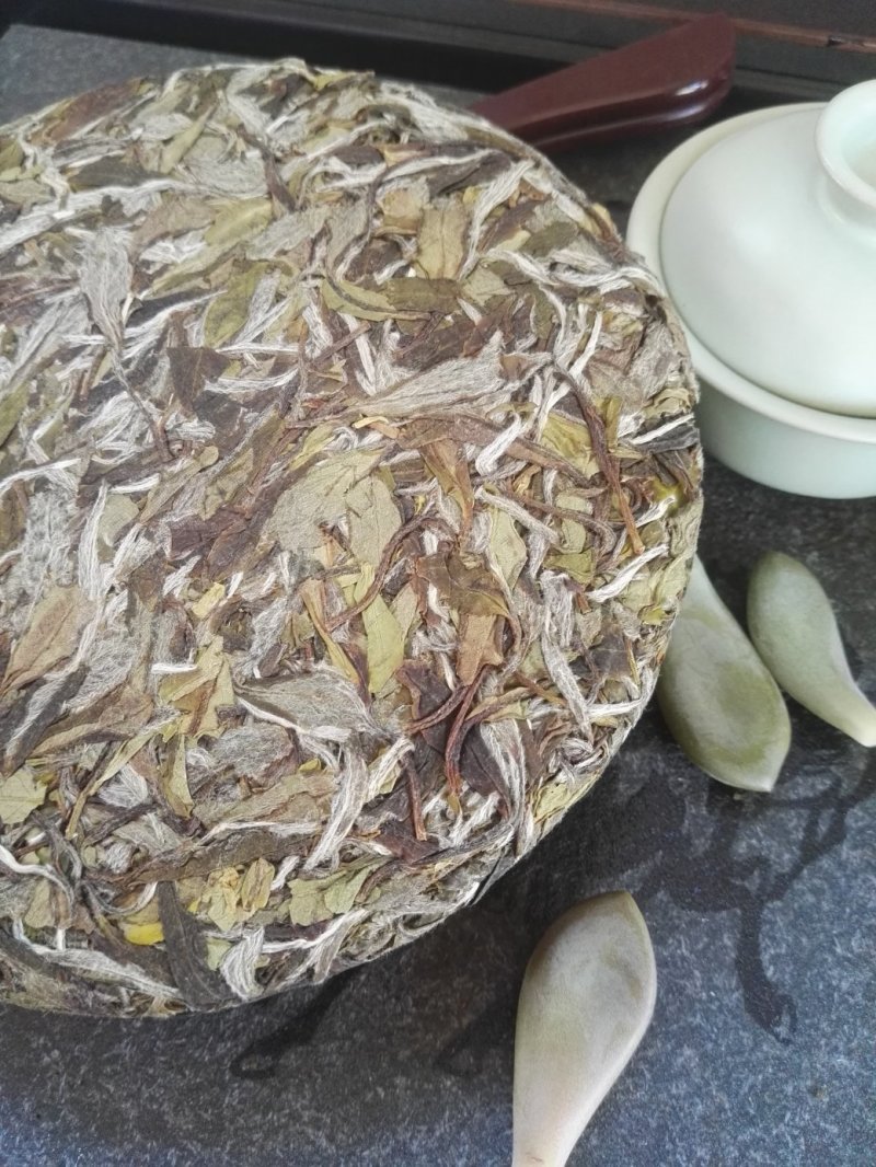 福鼎白茶正品2017年白牡丹饼350克老白茶包邮