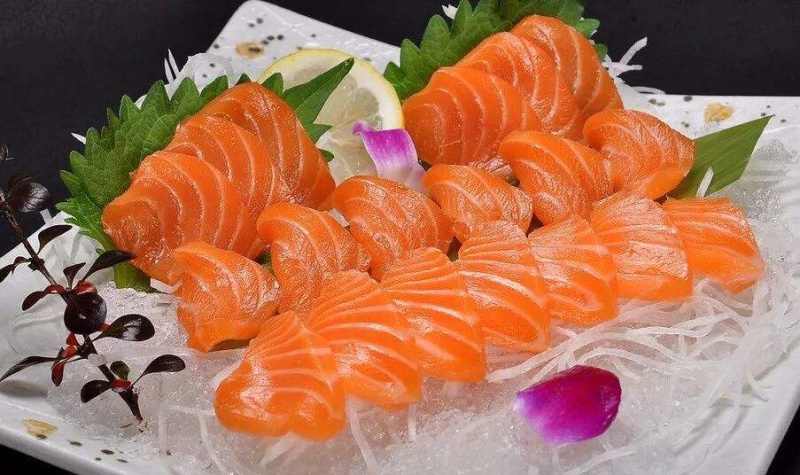冰鲜三文鱼，冷冻三文鱼，新鲜