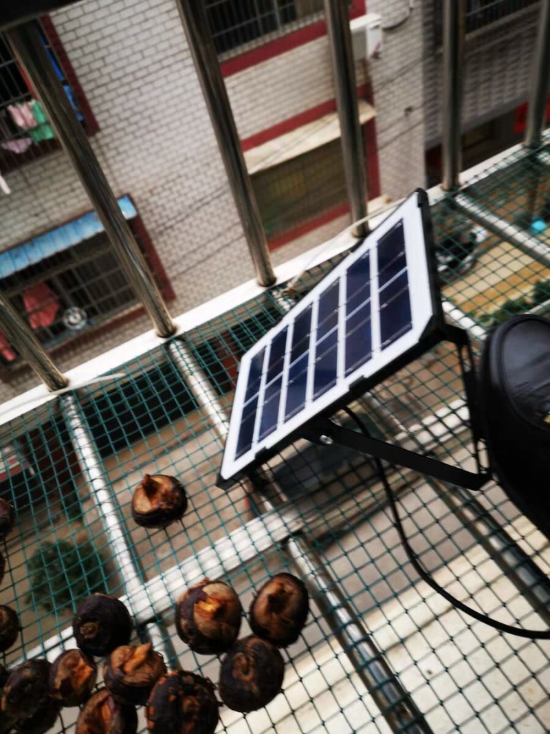 太阳能灯户外庭院灯新农村100w室内家用超亮投光灯乡村防