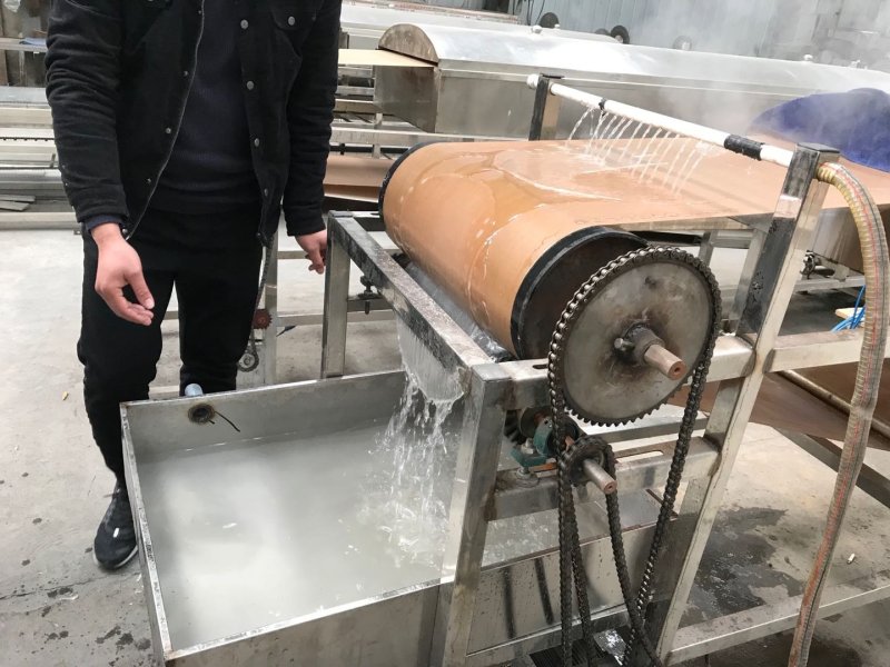 红薯粉皮机，全自动凉皮机生产厂家技术指导