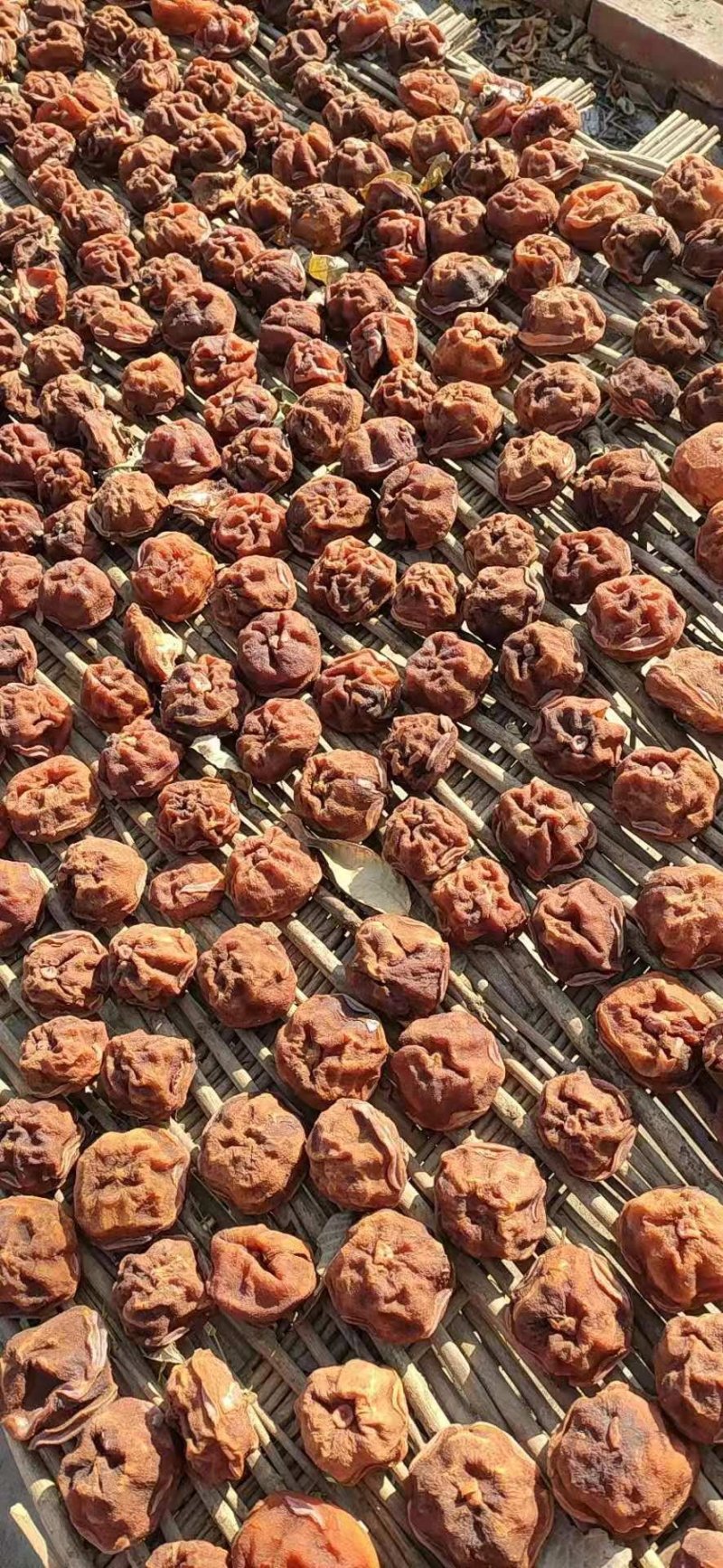 柿子饼（磨盘柿子做的）大量现货，纯手工制作，自然晾晒。