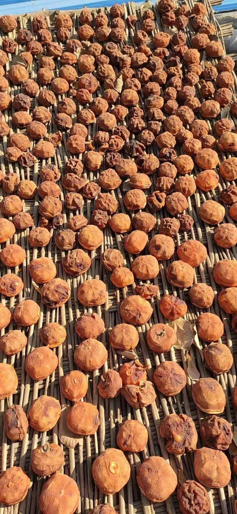 柿子饼（磨盘柿子做的）大量现货，纯手工制作，自然晾晒。