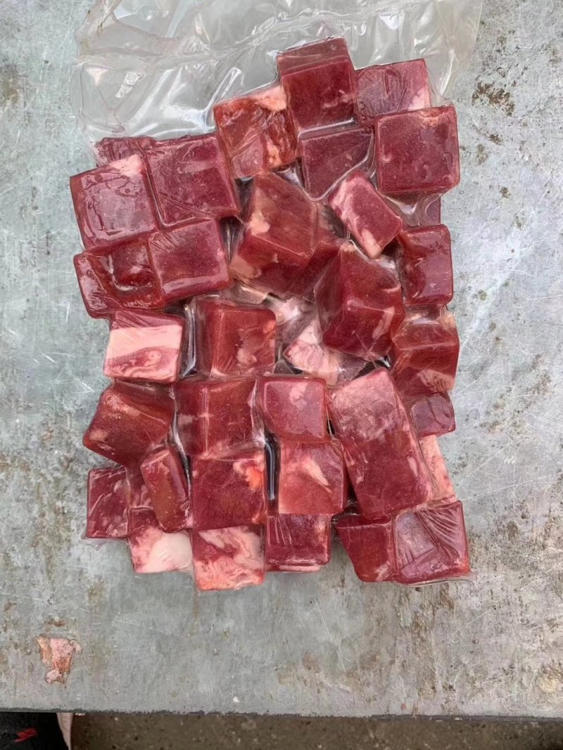 牛肉粒炖煎烤自助餐火锅店