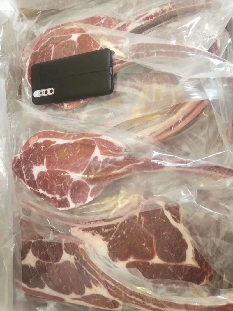 战斧牛排烤肉西餐