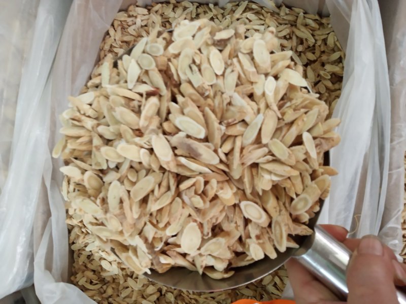 黄芪片，新鲜干净无杂质，冻库冷冻