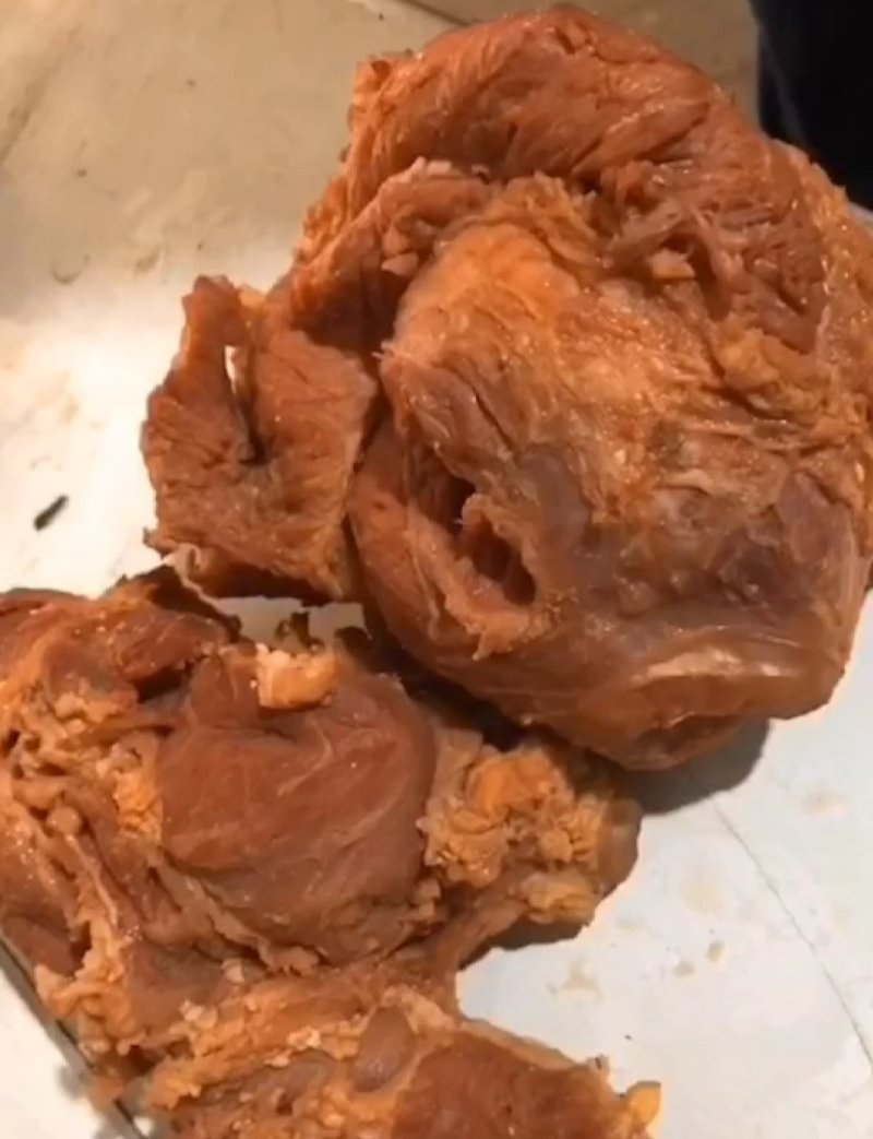 清真酱牛肉，真空包装，味道正宗，二斤以上的块。
