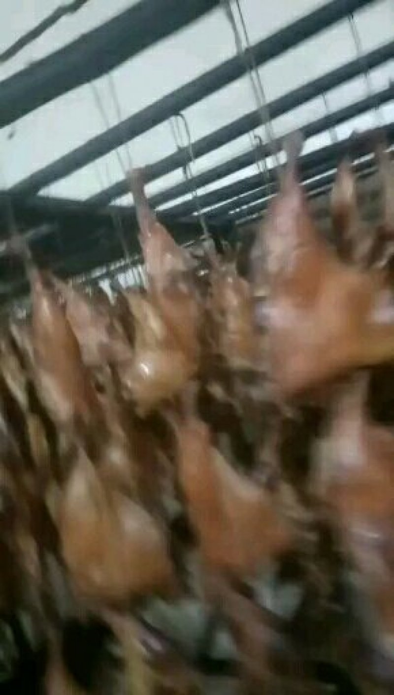 腊鸭腿湖南浏阳精品腊鸭腿纯正的浏阳口味半斤左右一个
