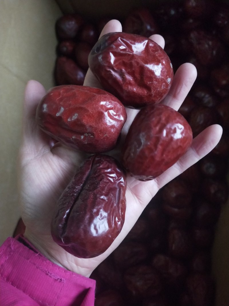 新疆和田大枣特级肉厚核小颗粒均匀新货枣王包邮