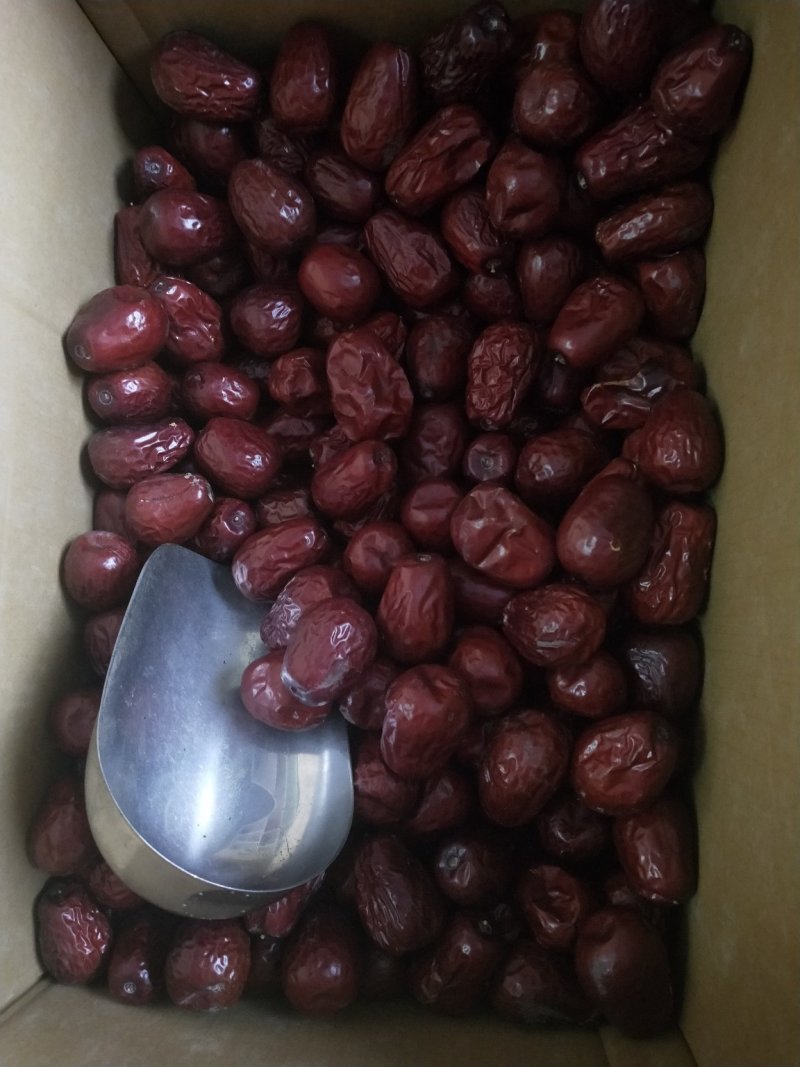 新疆和田大枣特级肉厚核小颗粒均匀新货枣王包邮