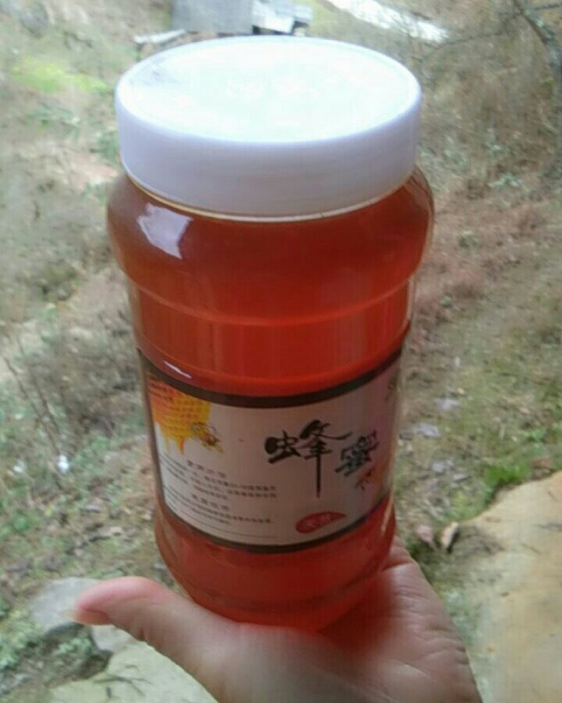 土特产蜂蜜自产自销，深山养殖无任何添加剂波美度42。