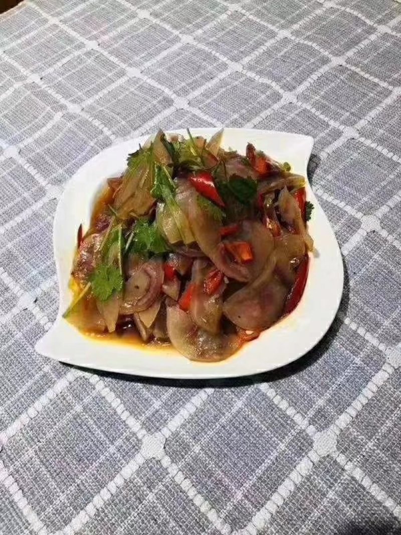 本店新到牛筋片18一斤，价格合适，简单方便