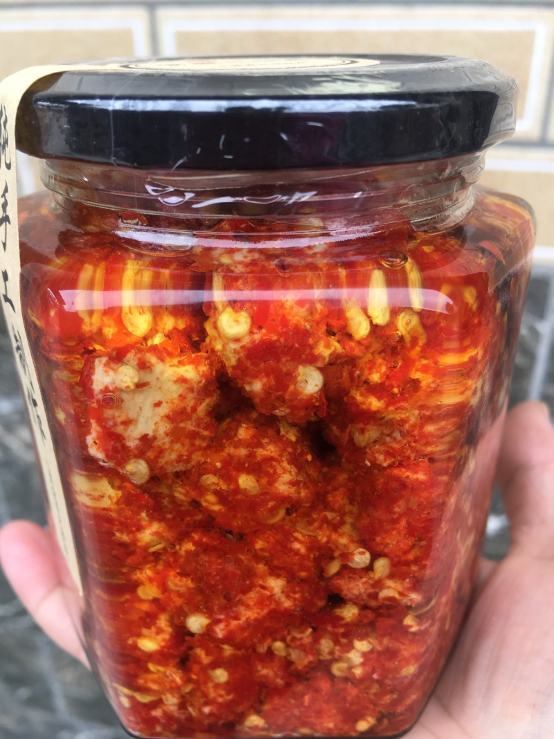 2019农家纯手工制作霉豆腐，天然石膏制做而成。