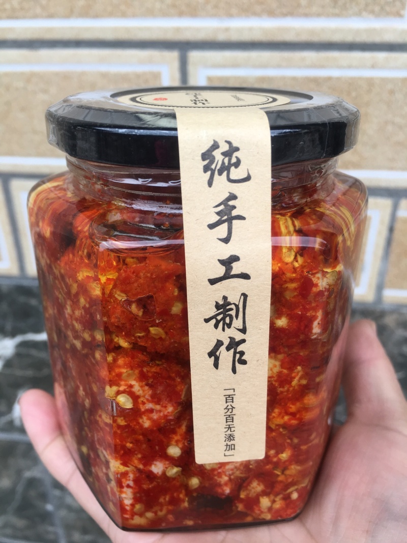 2019农家纯手工制作霉豆腐，天然石膏制做而成。