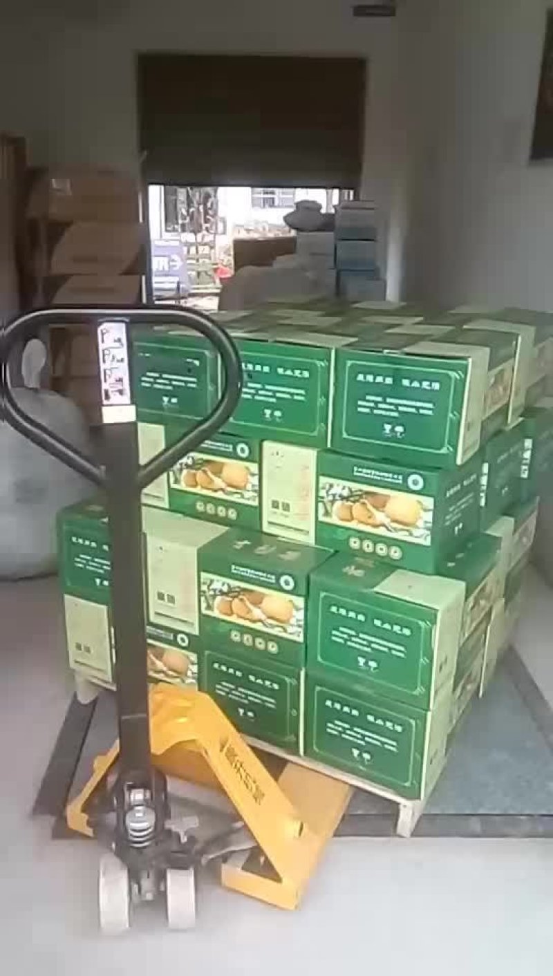 吉梨果，口感好，香甜可口，个大核小，