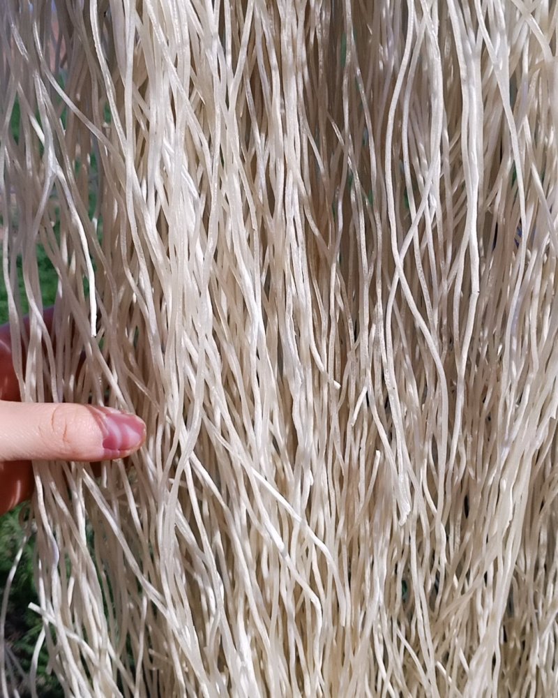 自家纯红薯粉条无添加剂，干净卫生