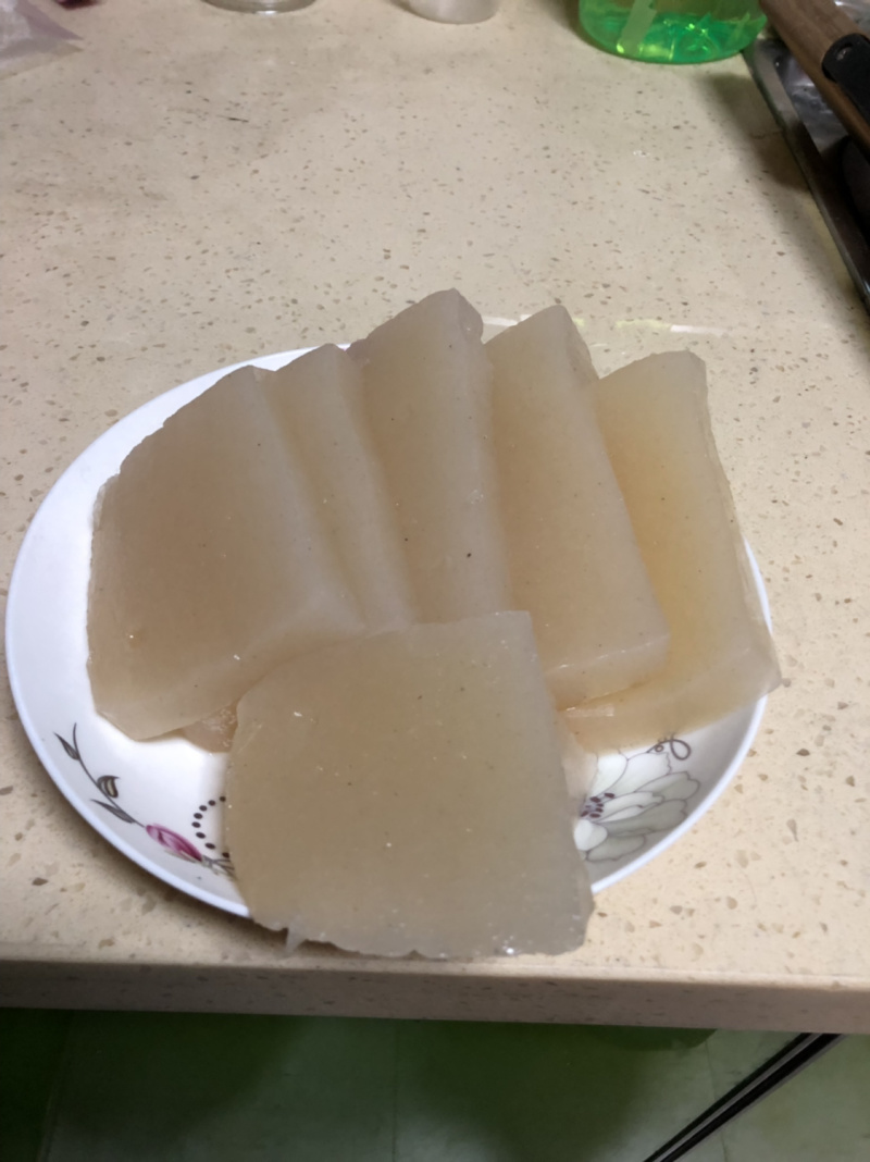特级魔芋精粉，粘度2万左右，需要详谈，厂家直销