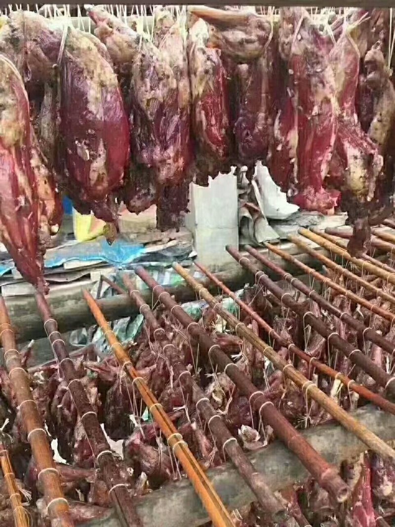 五香麻辣兔腿