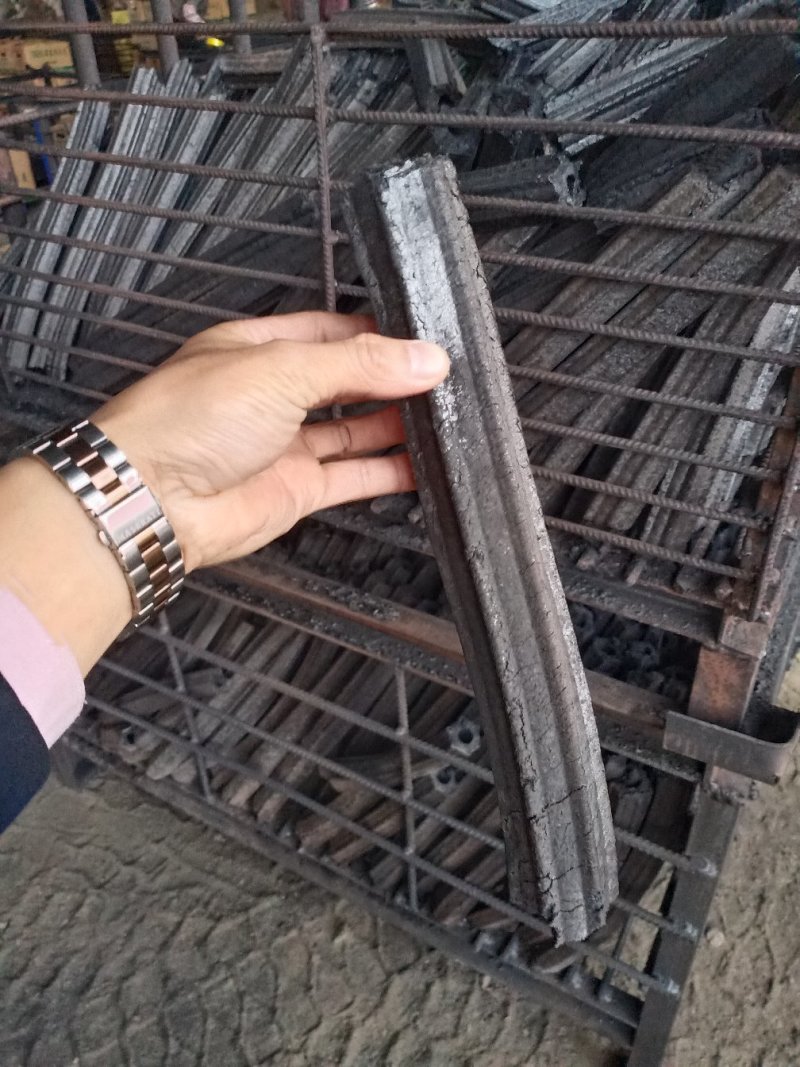 机制木炭