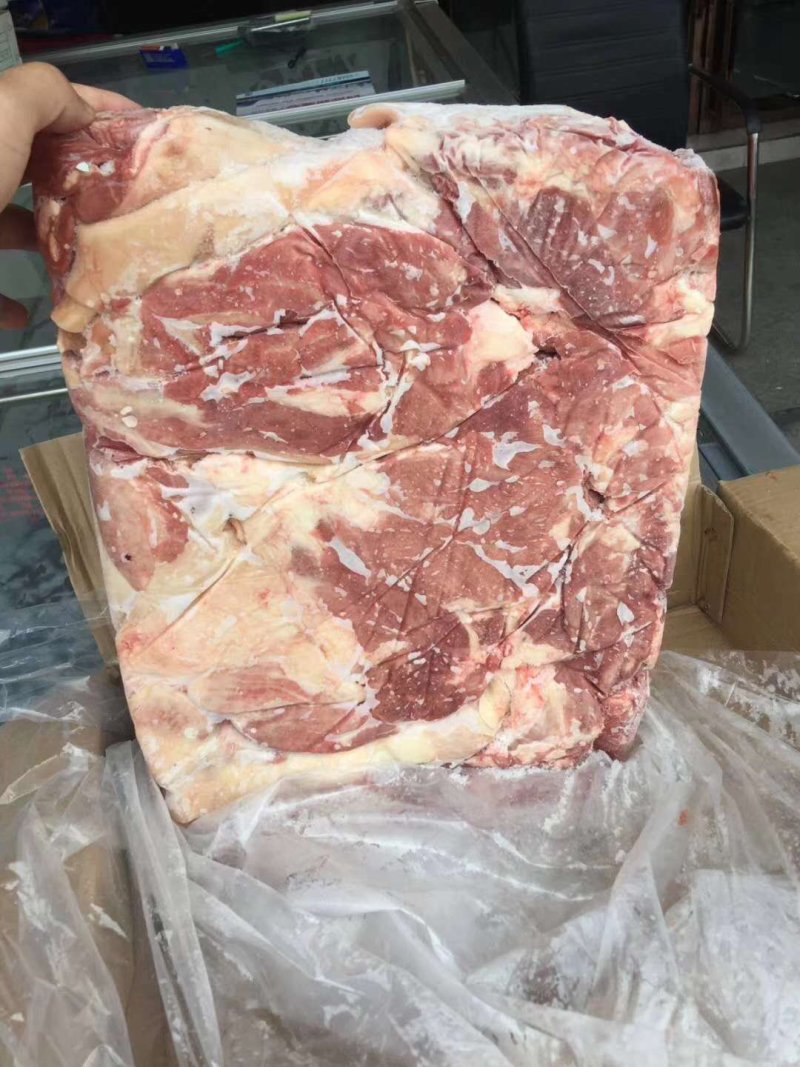 带皮羊肉，去骨全羊，价位合适，纯干货