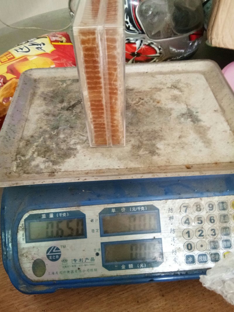 蜂蜜，夏季荆条花蜂巢蜜。一斤多重一盒？
