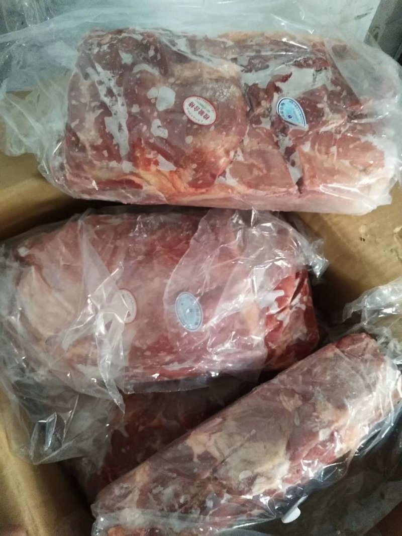 长年批发零售锡盟草地牛肉，照片实物拍摄质量保证