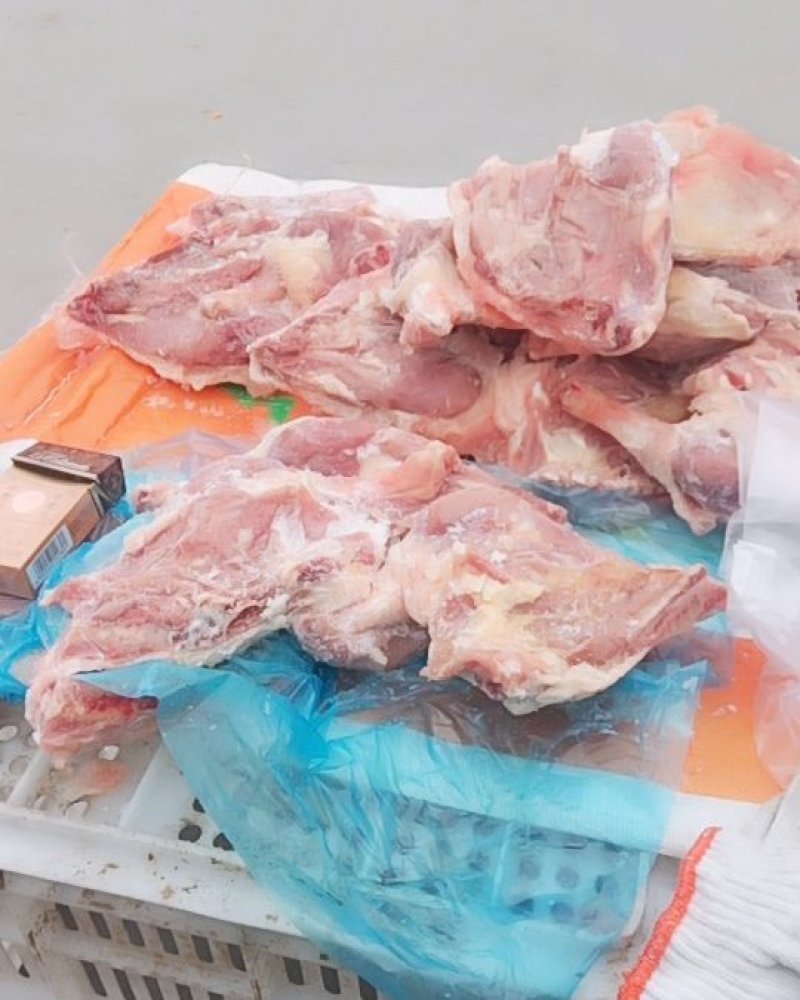 鸡腿鸭腿鸭翅鸭肉