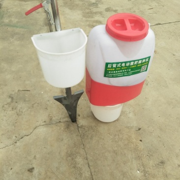 新型钢锹施肥器果树深度追肥器硬地追肥施肥器