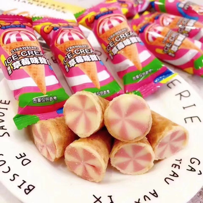 冰淇淋甜筒～草莓，巧克力两种口味，办公室休闲食品