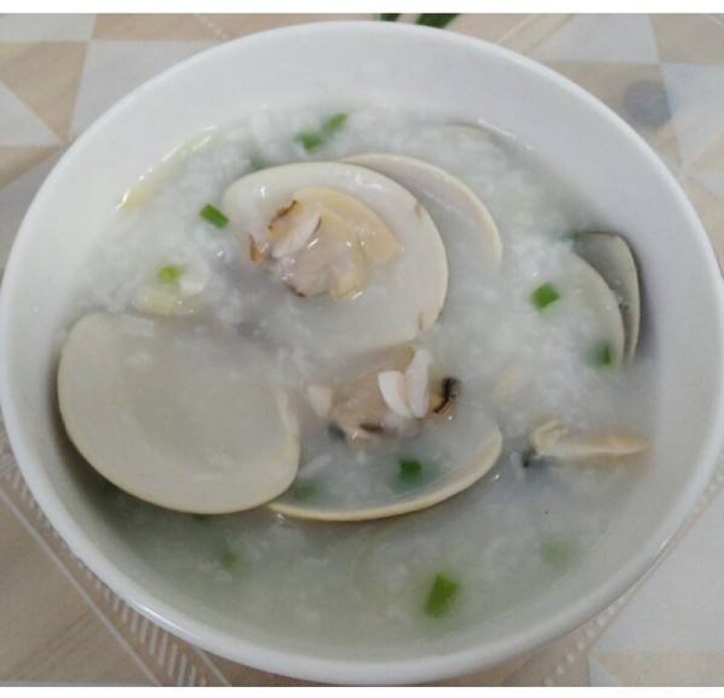 天然洪湖水，清香太禾米，颗粒饱满均称，味道醇香