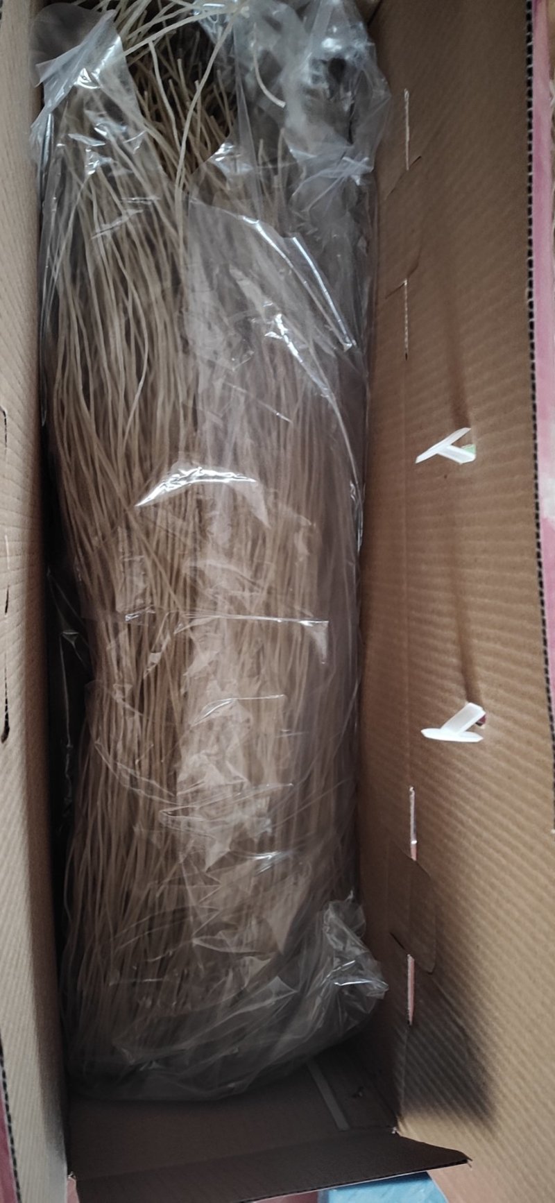 纯正纯手工红薯粉条，自产自销无公害食品。全国可快递物流