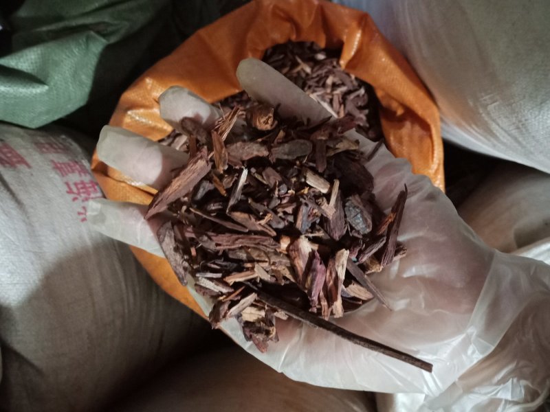 降香降香各种中药材批发质量保证产地直销