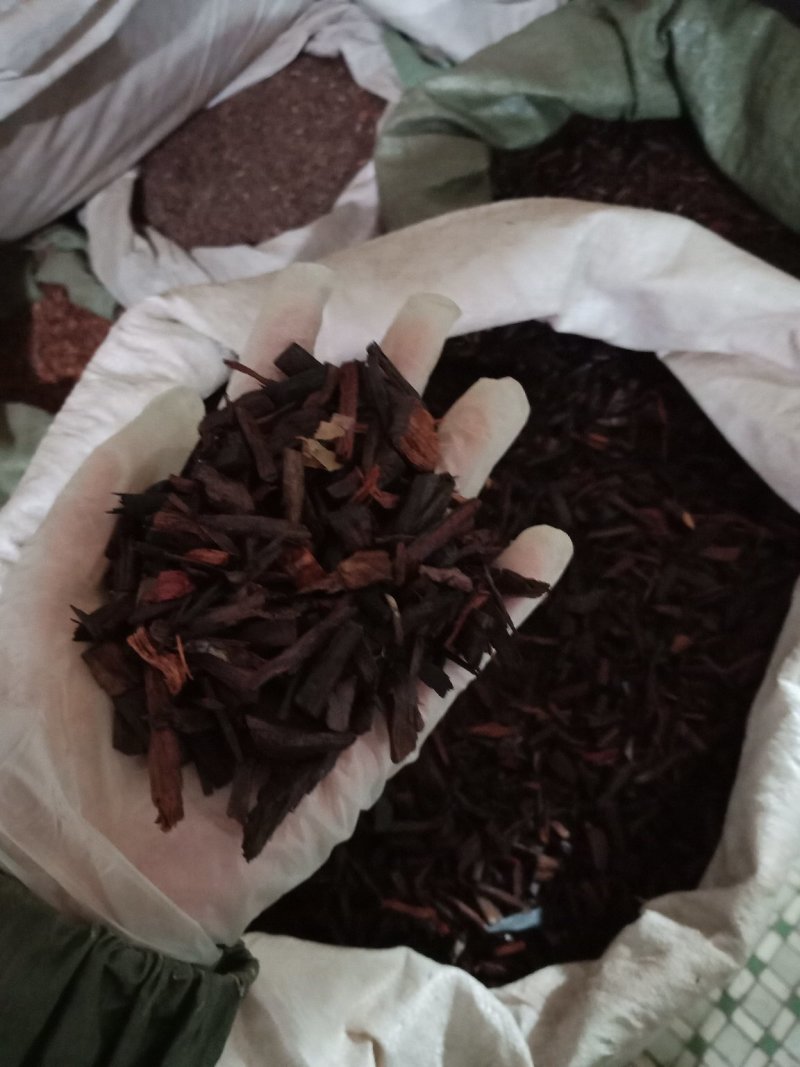 降香降香各种中药材批发质量保证产地直销